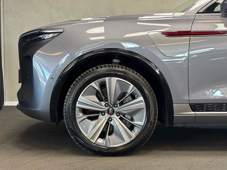 Hongqi E-HS9 EL Premium 4x4 551HK 5d Aut.