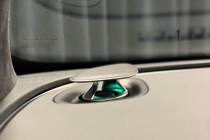 Sort Xpeng G9 fra 2026