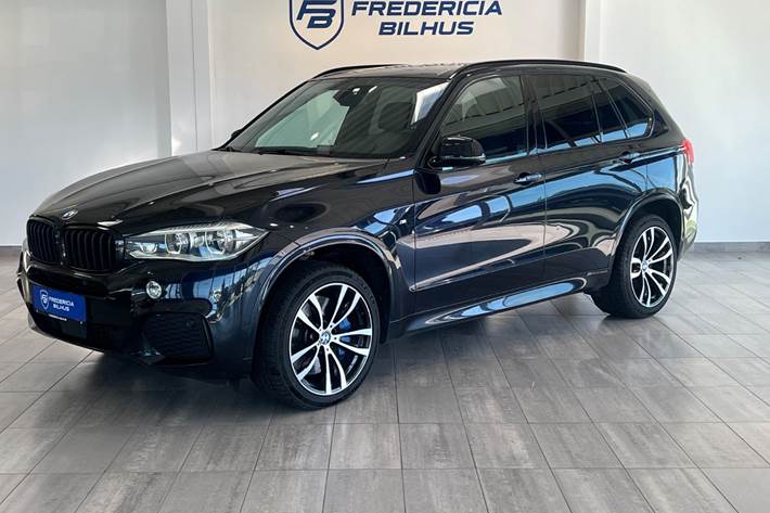Blå BMW X5 fra 2013