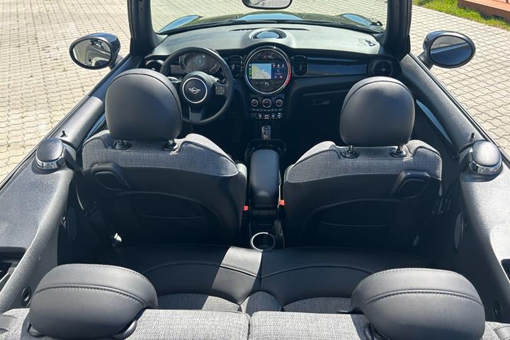 Sort Mini Cooper fra 2024