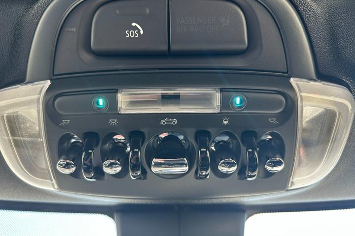 Sort Mini Cooper fra 2024