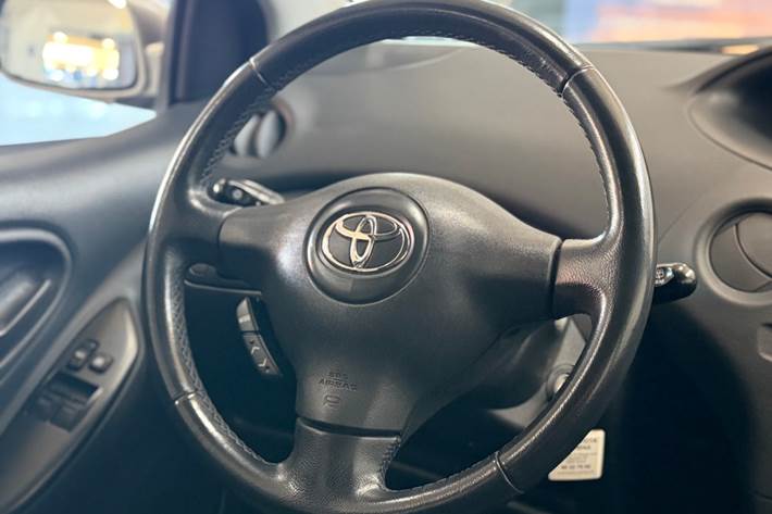 undefined Toyota Yaris fra 2005