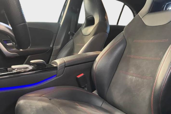 Sort Mercedes A200 fra 2021