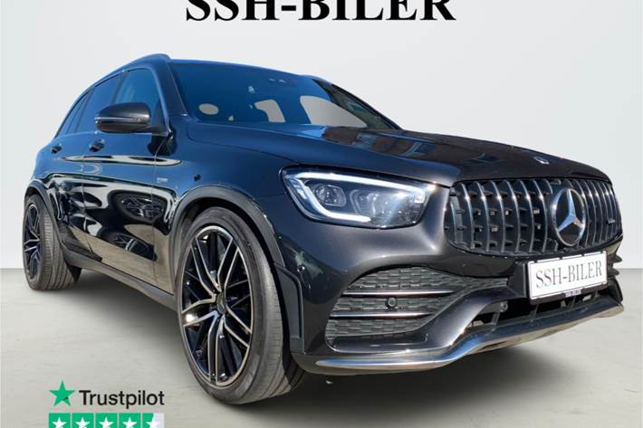 Grå Mercedes GLC43 fra 2021
