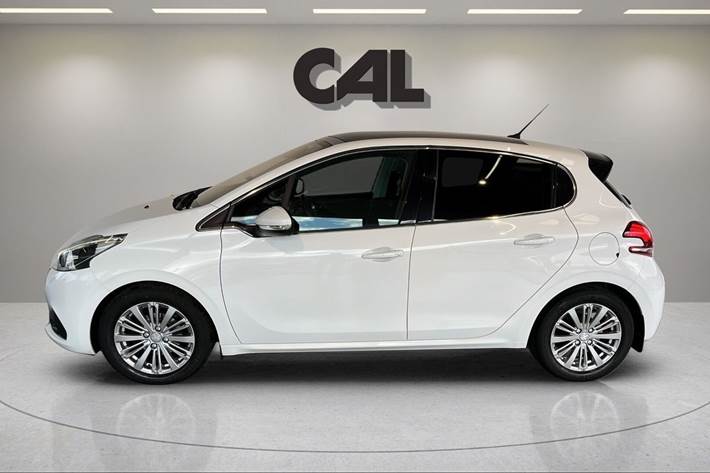 Hvid Peugeot 208 fra 2019