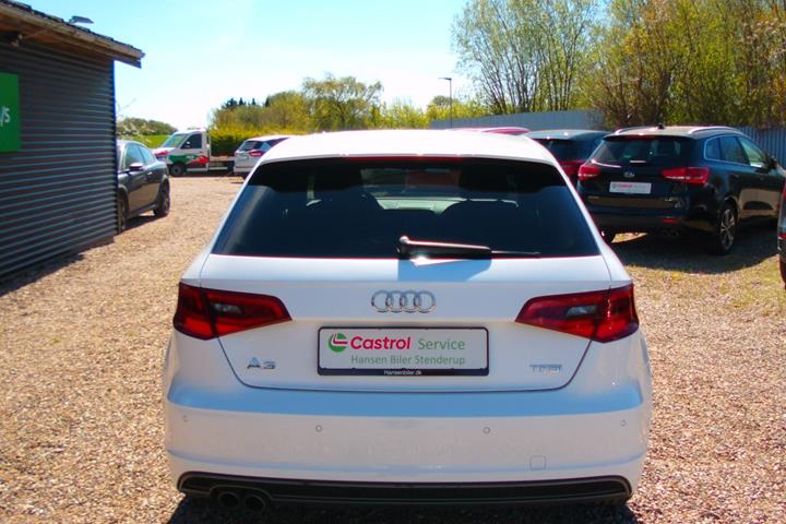Hvid Audi A3 fra 2016