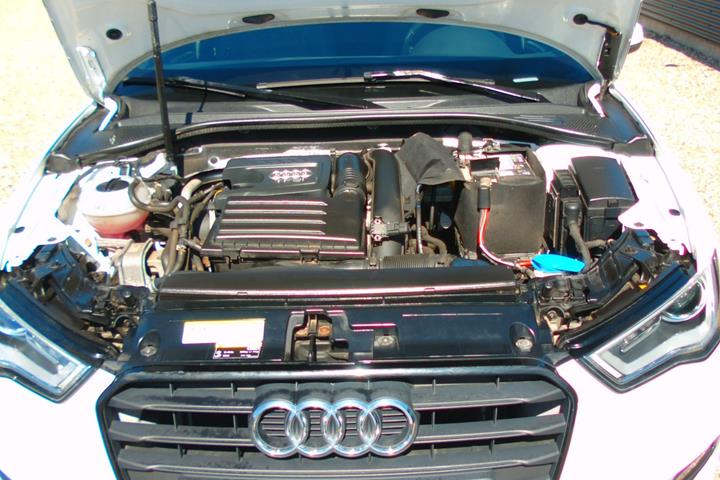 Hvid Audi A3 fra 2016