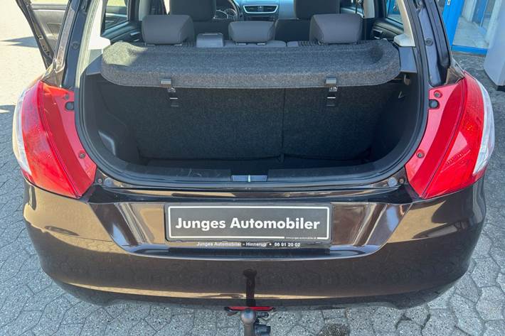 Brun Suzuki Swift fra 2012