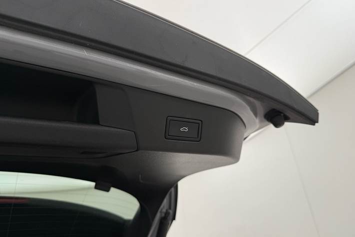 Grå VW ID.4 fra 2022