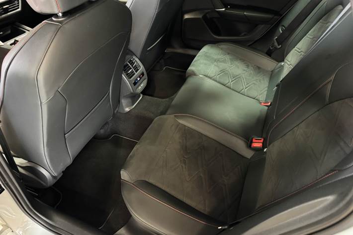 Sort Seat Leon fra 2022