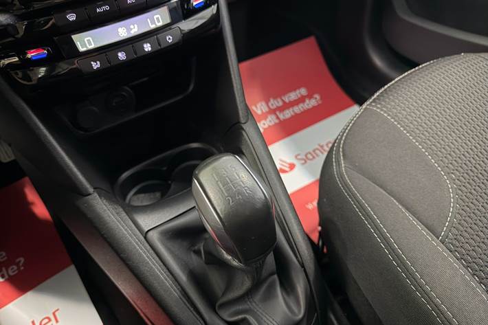 Grå Peugeot 208 fra 2016