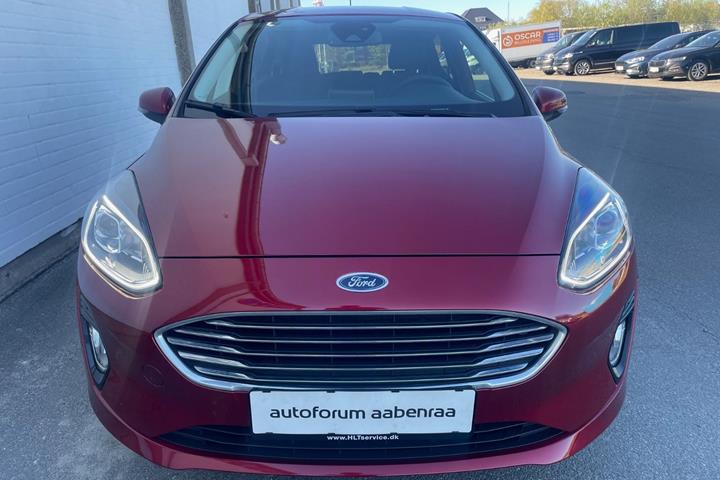 Rød Ford Fiesta fra 2021