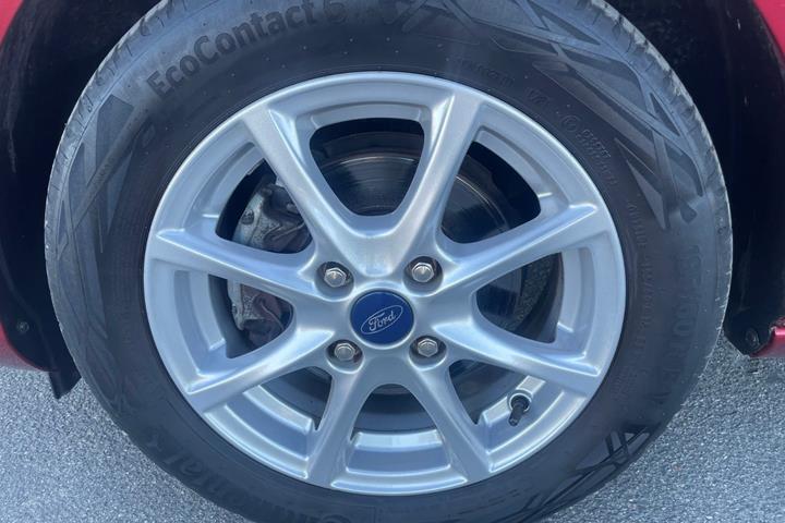Rød Ford Fiesta fra 2021