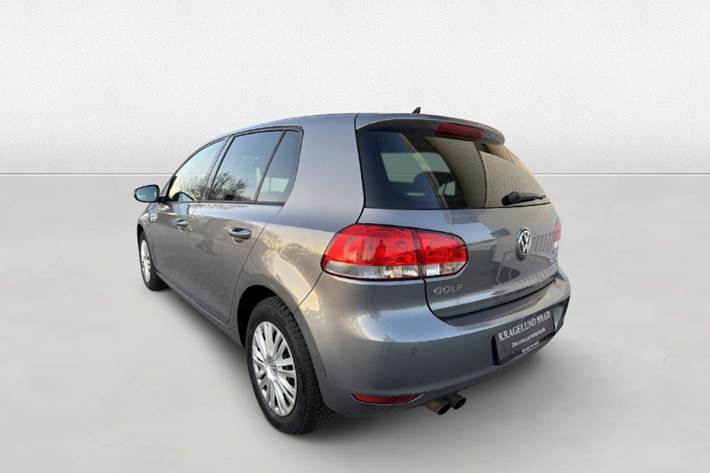 Grøn VW Golf VI fra 2012