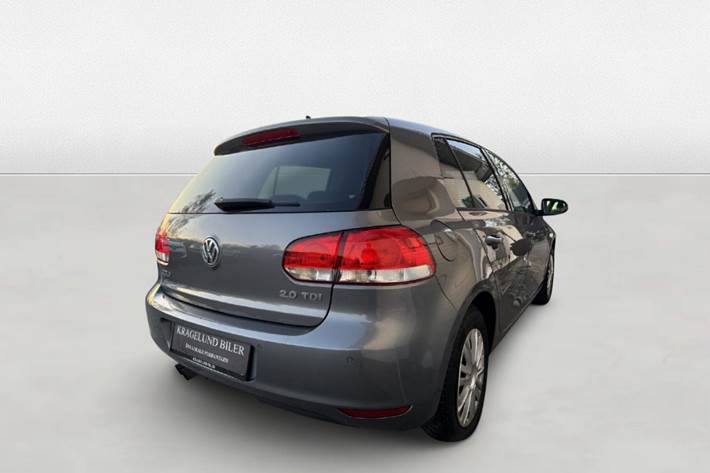 Grøn VW Golf VI fra 2012