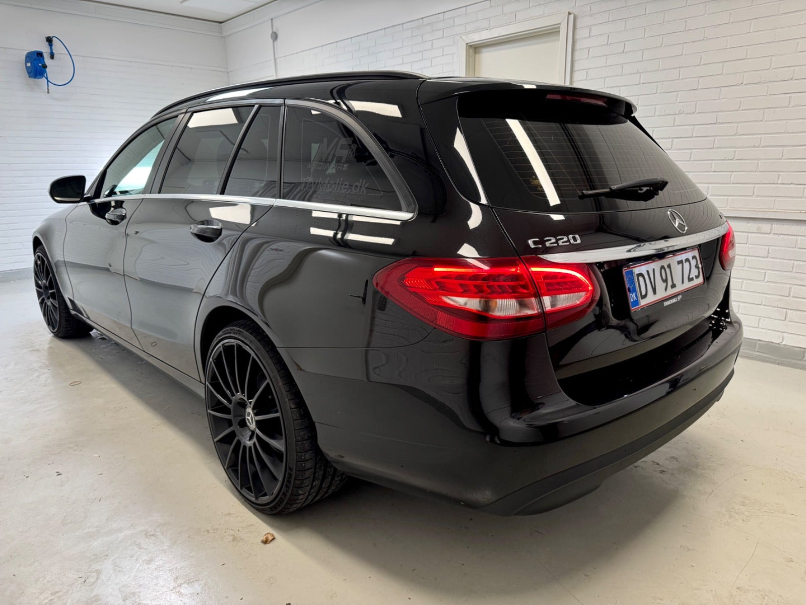 Sort Mercedes C220 fra 2015