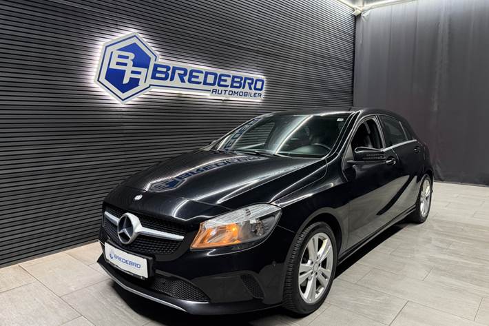 Sort Mercedes A200 fra 2016