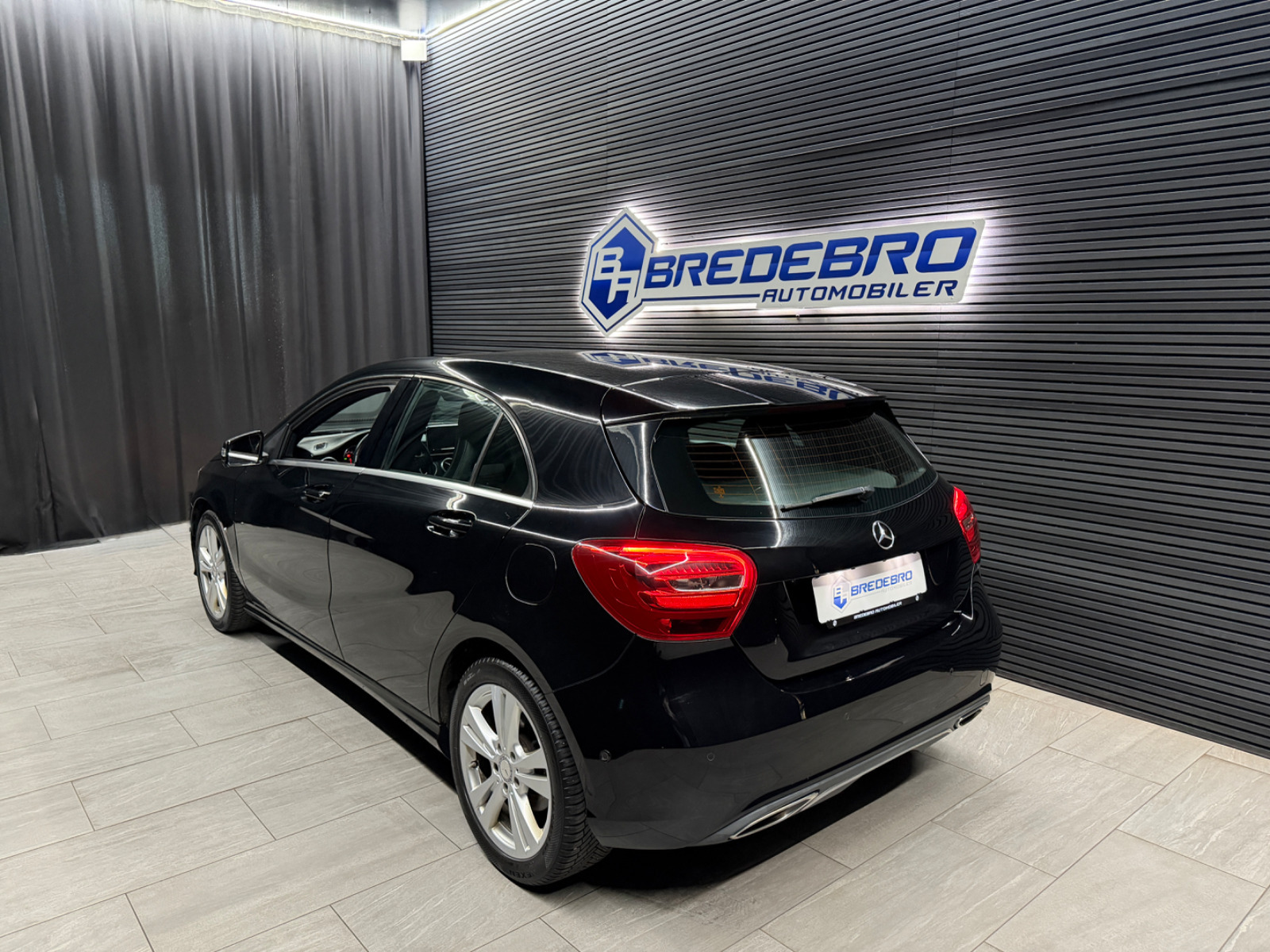 Sort Mercedes A200 fra 2016