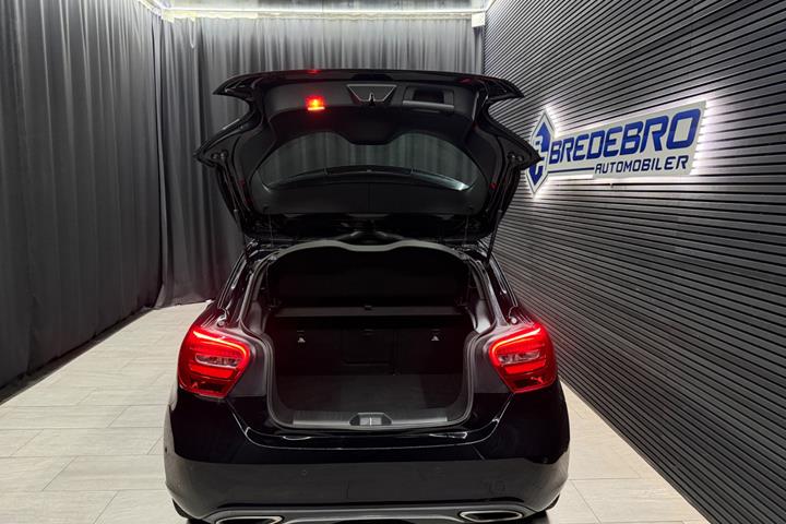 Sort Mercedes A200 fra 2016