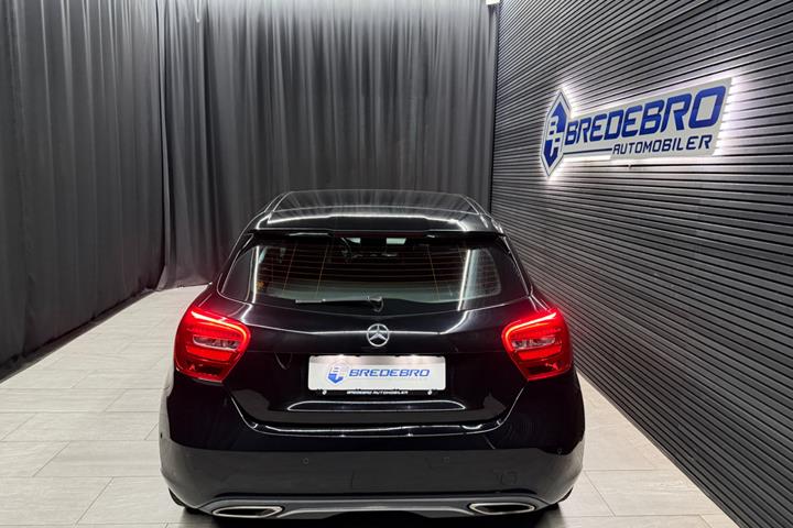 Sort Mercedes A200 fra 2016