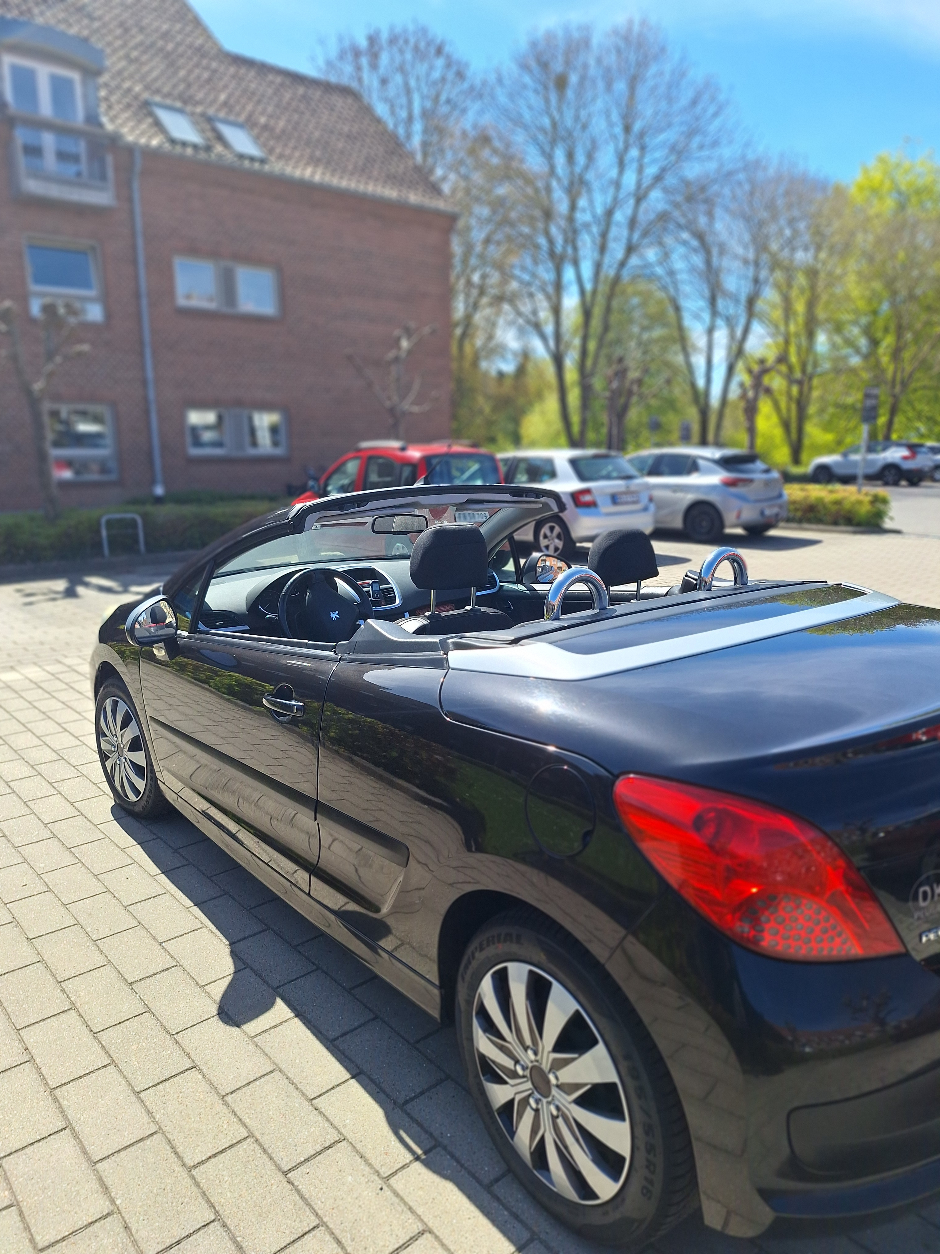 Sort Peugeot 207 fra 2008