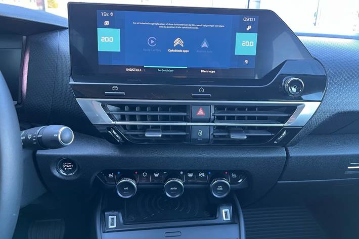 Blå Citroën ë-C4 fra 2021