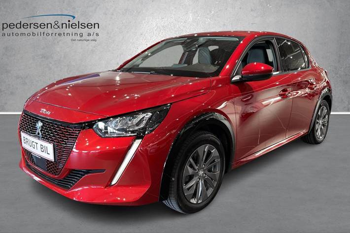 Rød Peugeot e-208 fra 2021