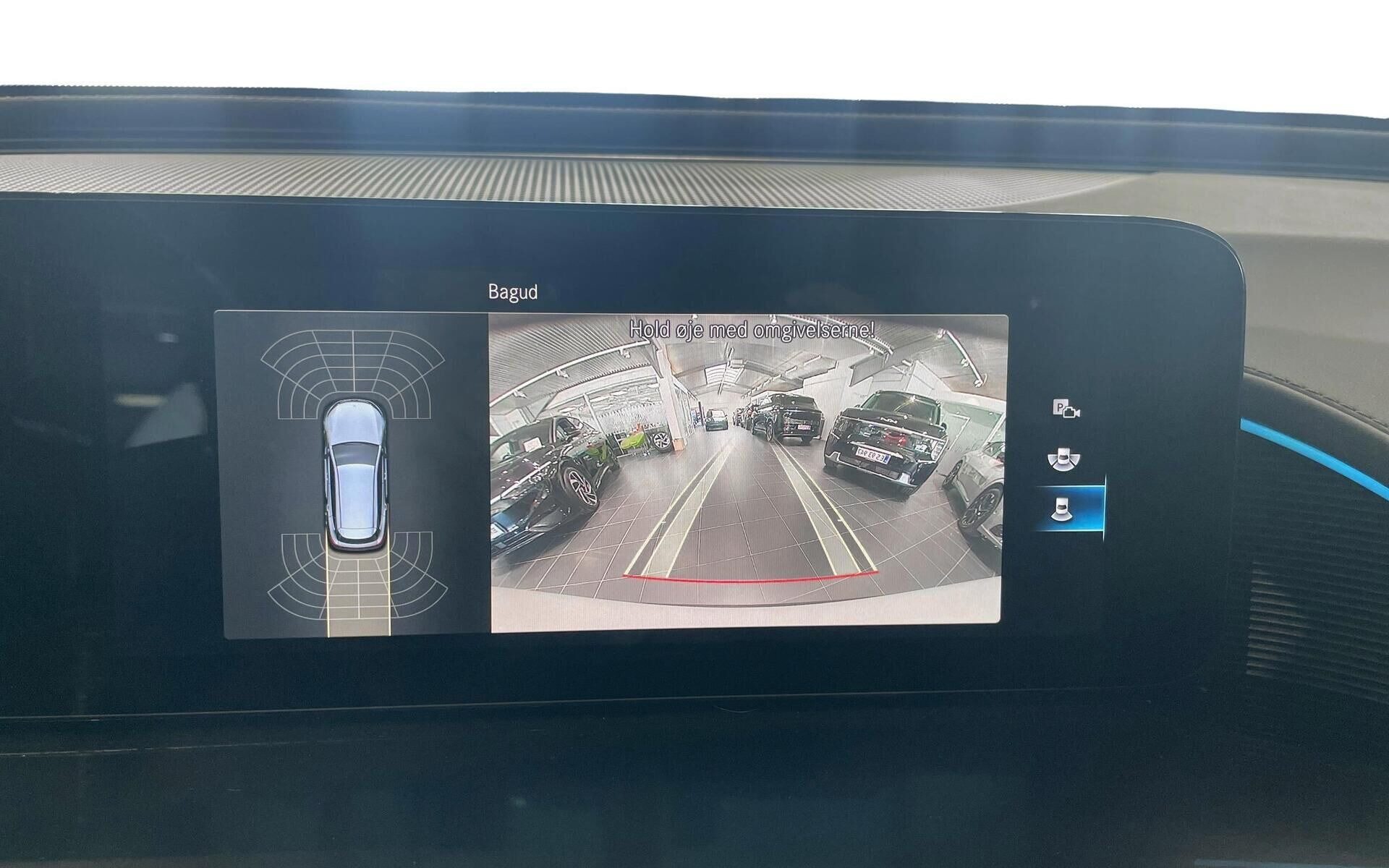 Hvid Mercedes EQC 400 fra 2020