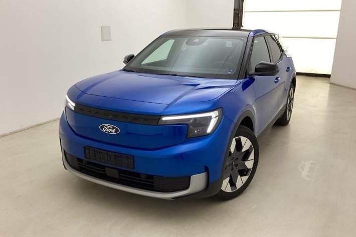 Blå Ford Explorer fra 2025