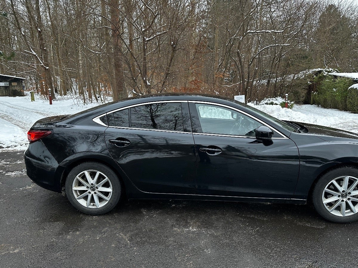 Sort Mazda 6 fra 2017
