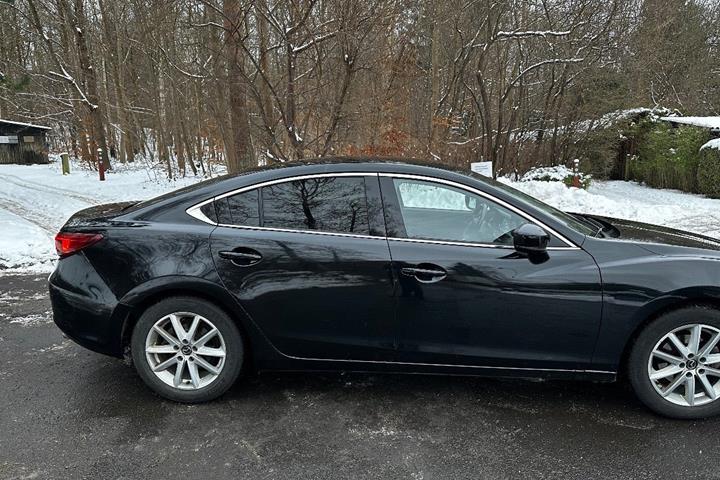 Sort Mazda 6 fra 2017