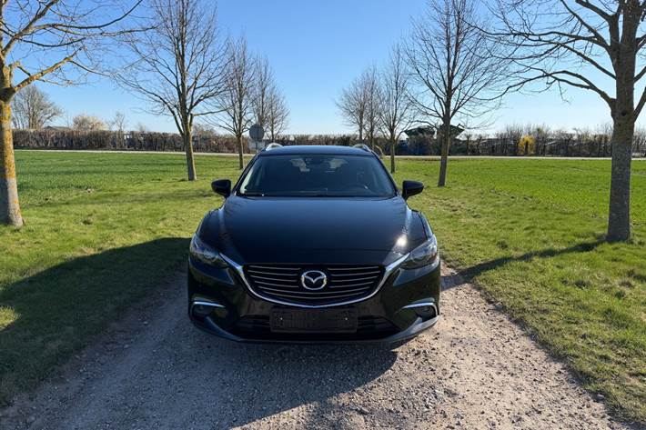 Sort Mazda 6 fra 2015