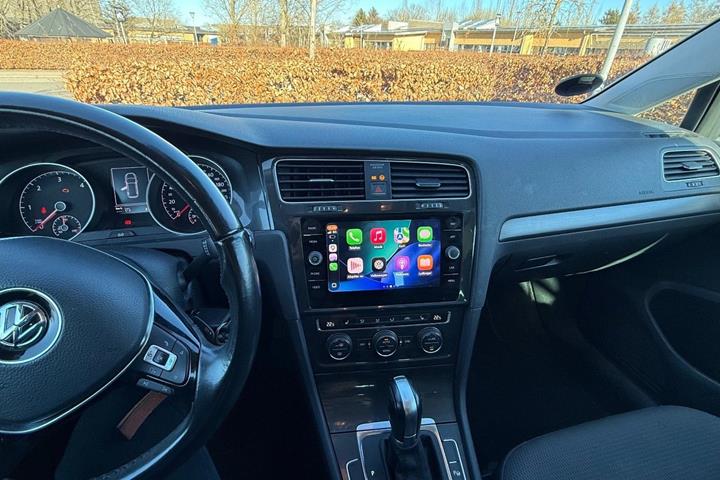 Sort VW Golf VII fra 2017
