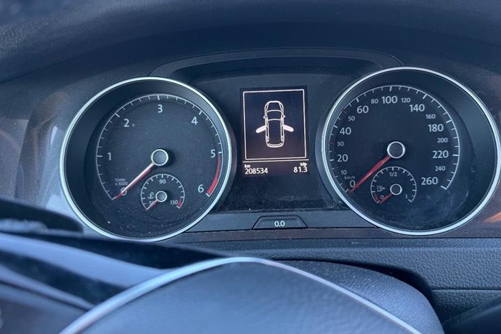 Sort VW Golf VII fra 2017