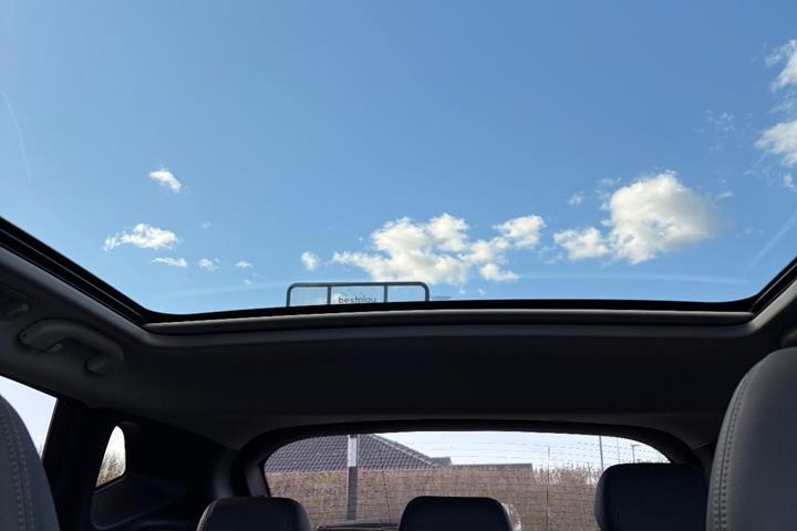 Sort Nissan Qashqai fra 2018