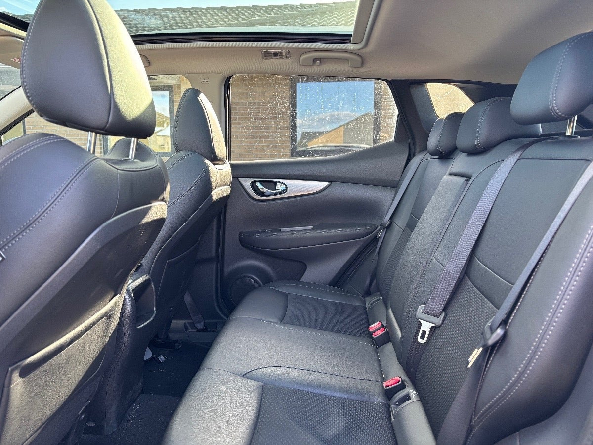 Sort Nissan Qashqai fra 2018
