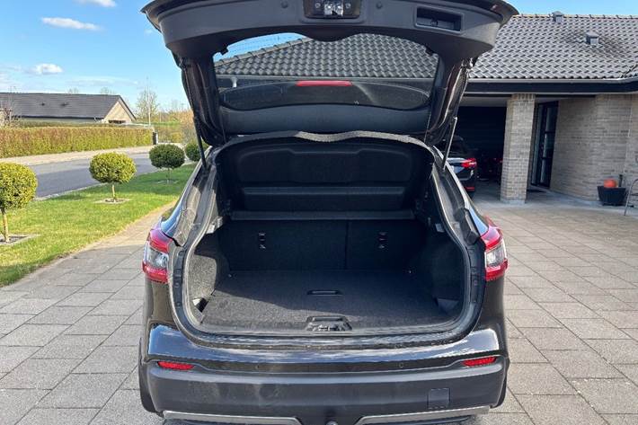 Sort Nissan Qashqai fra 2018
