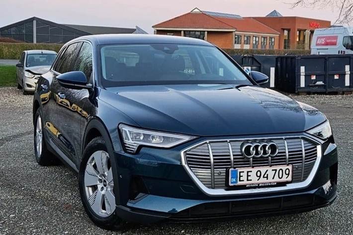 Blå Audi e-tron fra 2021