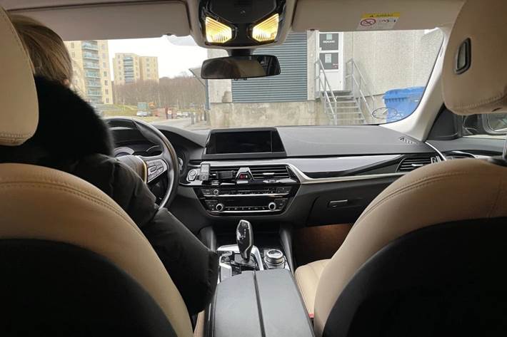 Sort BMW 520d fra 2017
