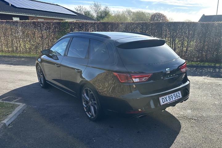 Sort Seat Leon fra 2015