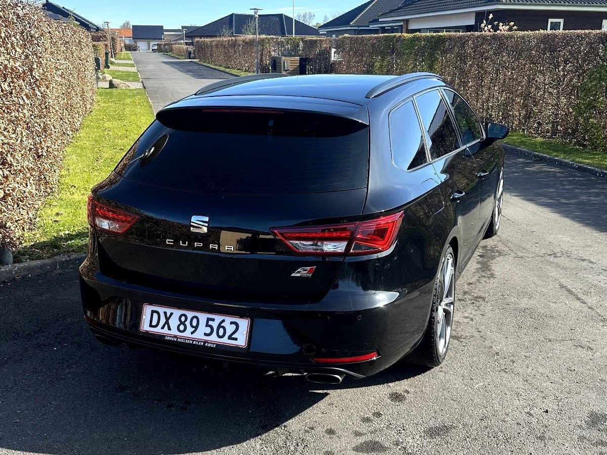 Sort Seat Leon fra 2015