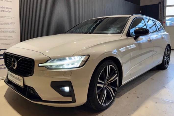 Hvid Volvo V60 fra 2019
