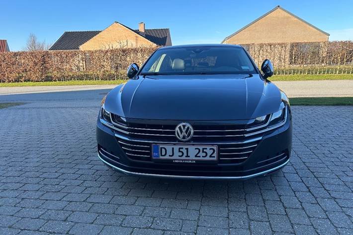 Sort VW Arteon fra 2019