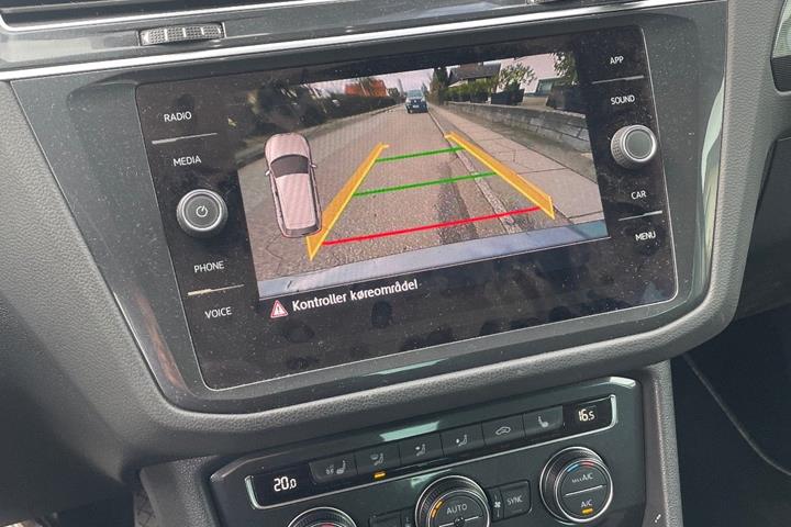 Grå VW Tiguan fra 2020