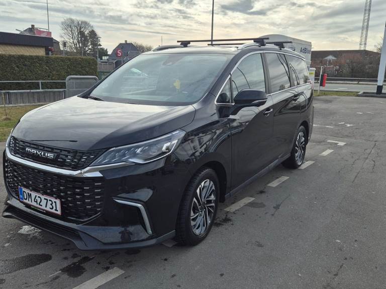 Maxus Euniq5 52 Exclusive 7prs