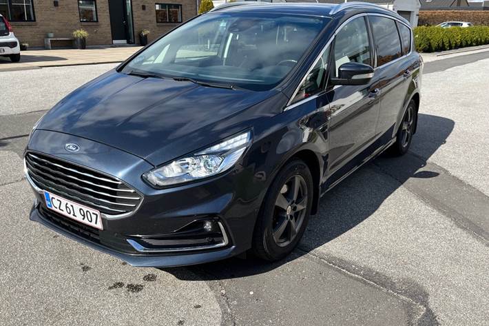 Blå Ford S-MAX fra 2021