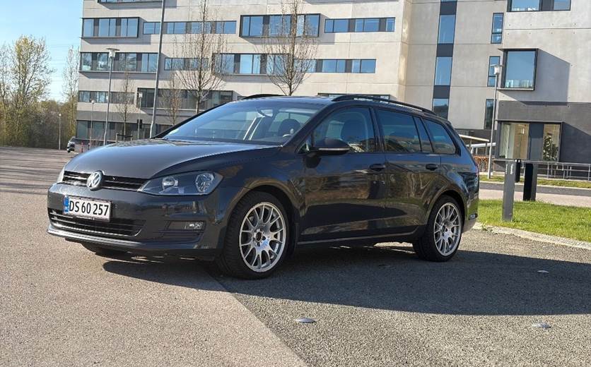 VW Golf VII 1,6 TDi 110 Comfortline Variant DSG BM