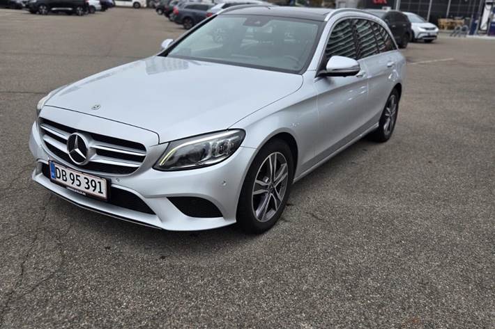 Sølv Mercedes C200 d fra 2020