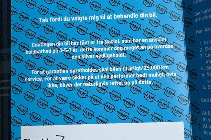 Grå VW Golf VII fra 2020