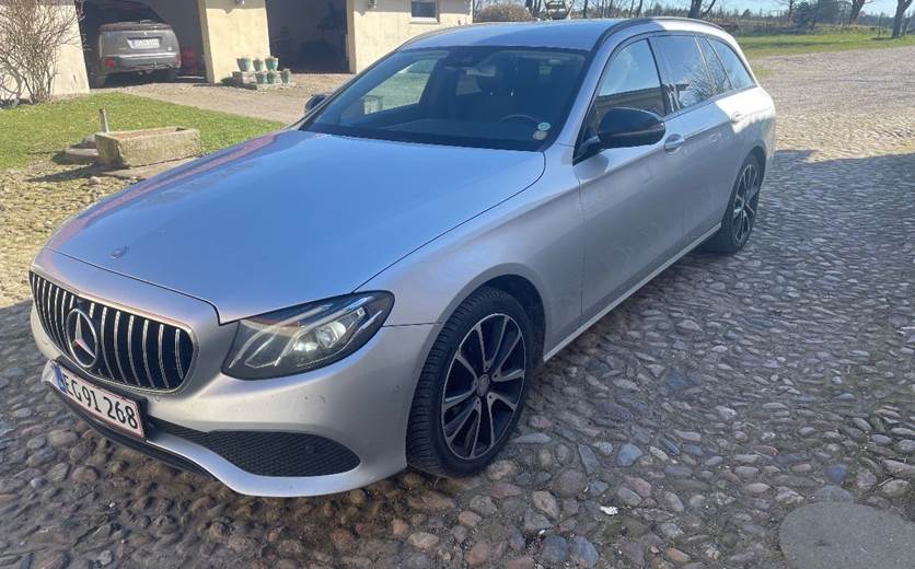 Mercedes E220 d 2,0 Avantgarde stc. aut.